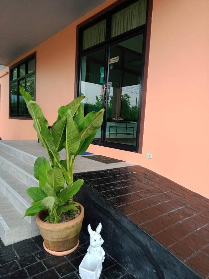 QG Resort Bangkok Exterior foto